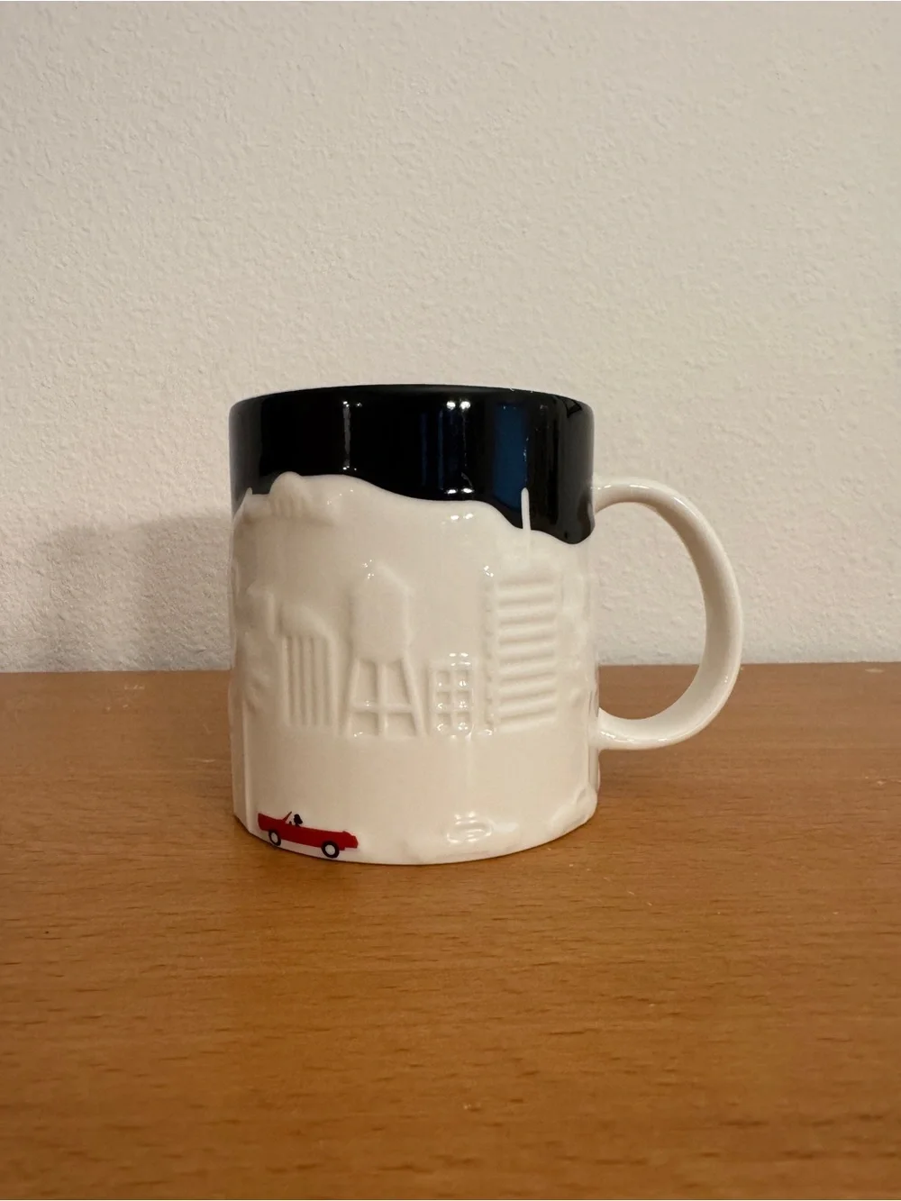 Starbucks | Los Angeles Skyline Red Car Coffee Cup